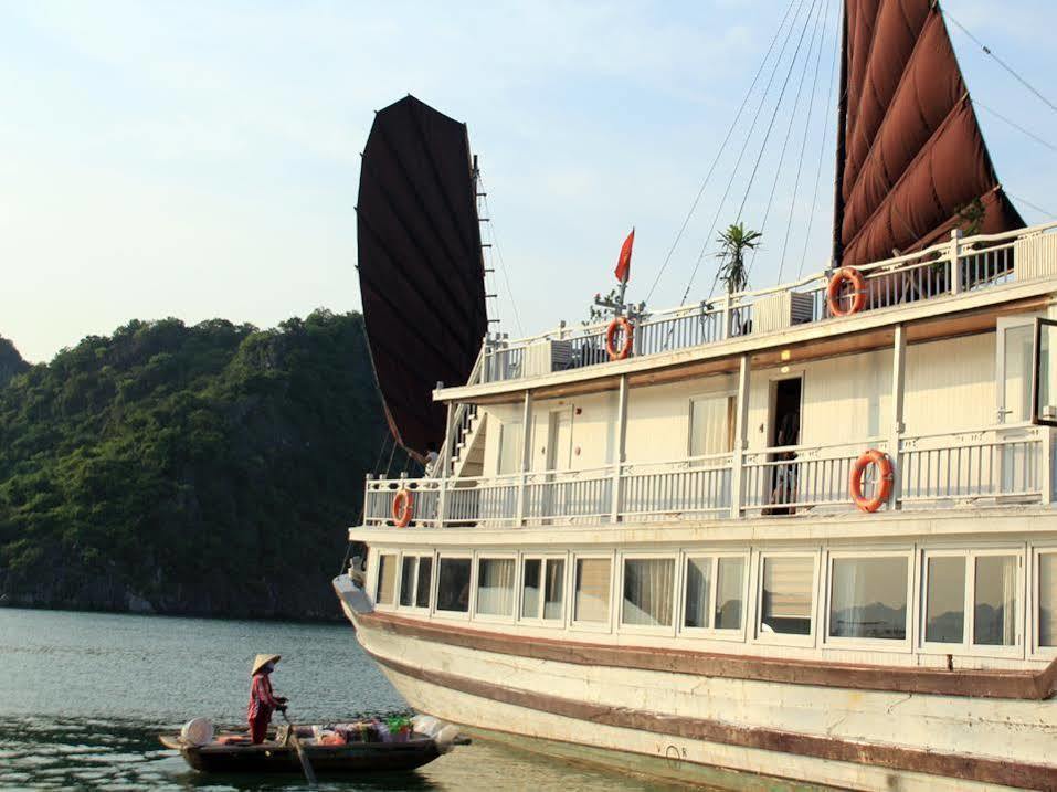 Hotel Halong Legacy Cruise Hạ Long Exterior foto